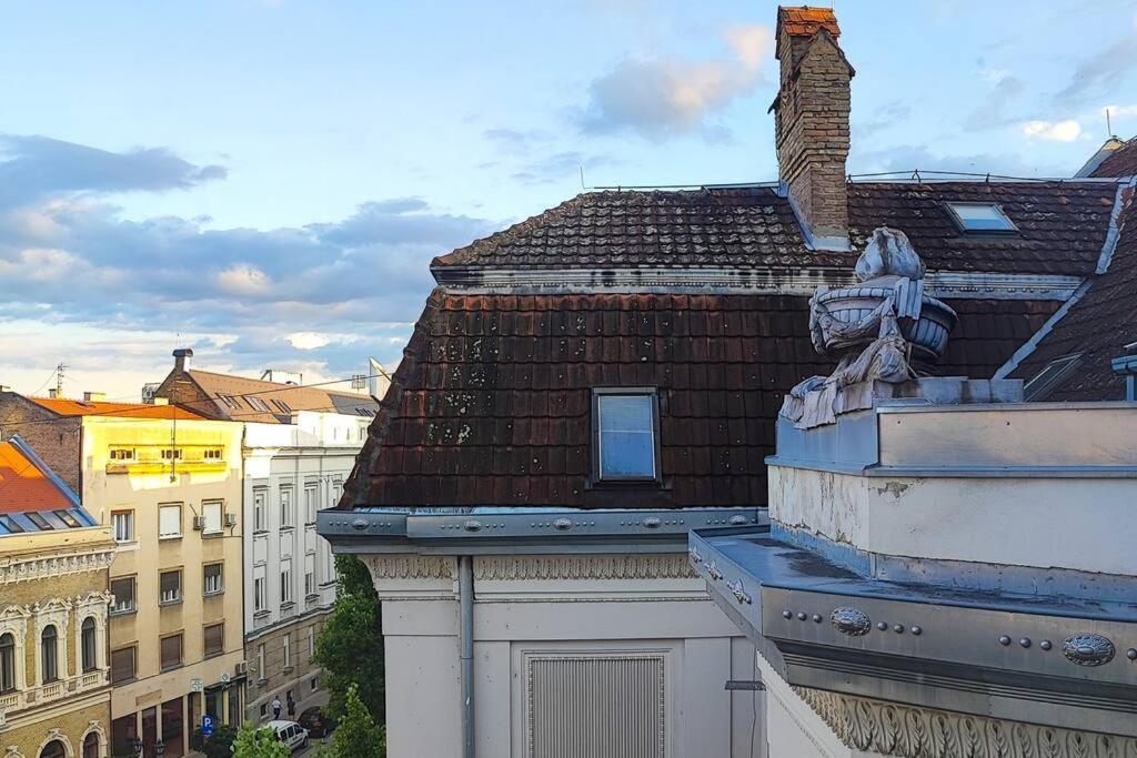 Filinhome Trg Mladenaca Novi Sad Luaran gambar